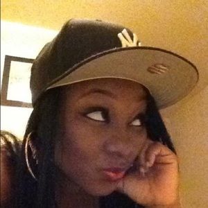 Meet your Posher, Is